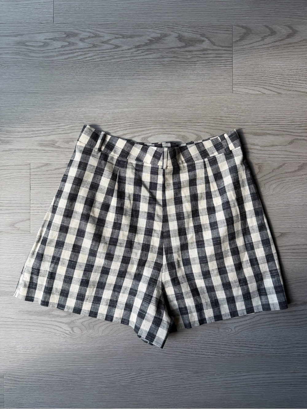 NWOT Mango Black & White Gingham High-Rise Bermuda Shorts
